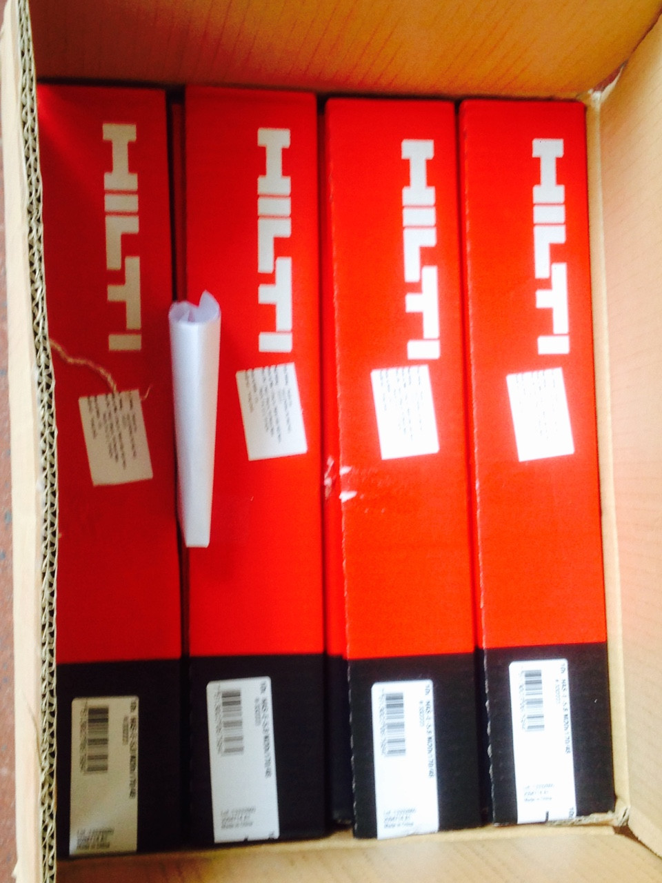 HÓA CHẤT CẤY THÉP HILTI